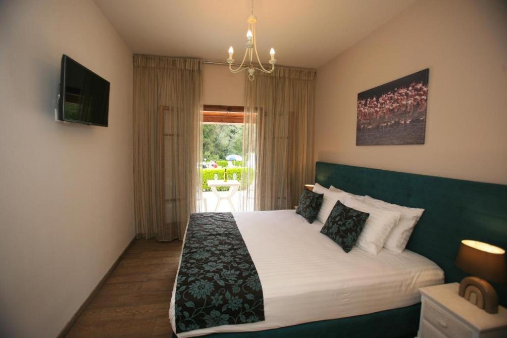 Summer Wine Friendly Resort Ypsos Eksteriør billede